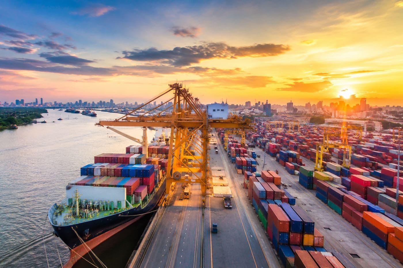 Global logistics port